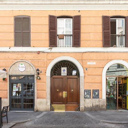 Iflat A Sparkle Of Red In Trastevere Rome Buitenkant foto
